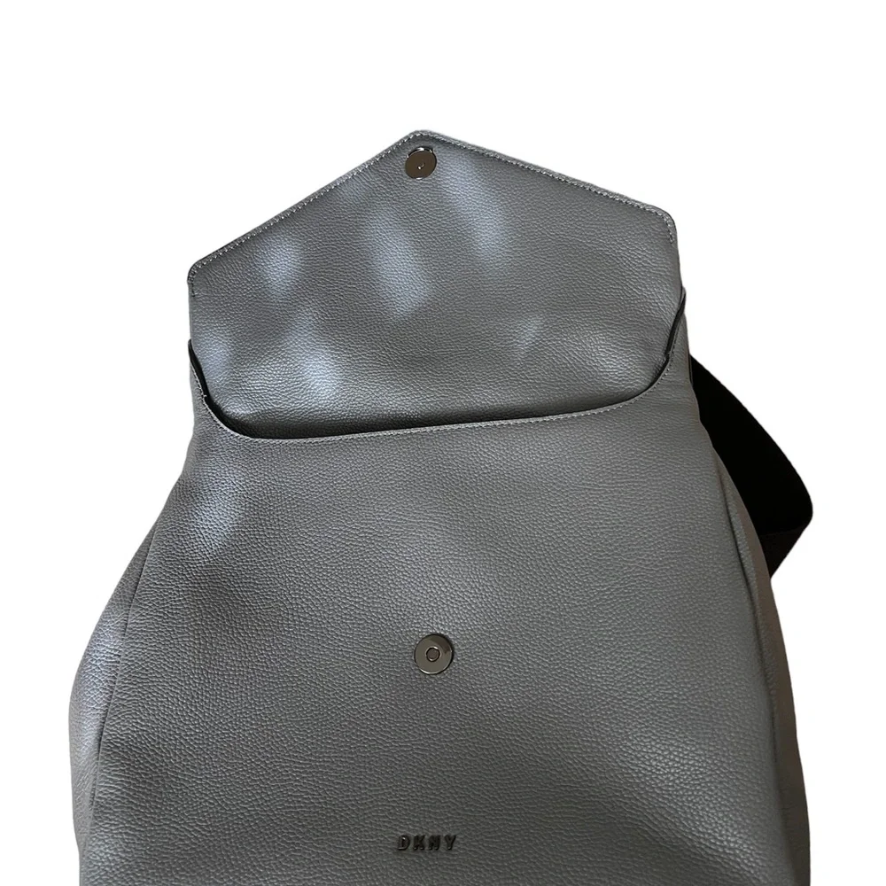 🩶🩶🩶 DKNY Satchel - Picture 6 of 8